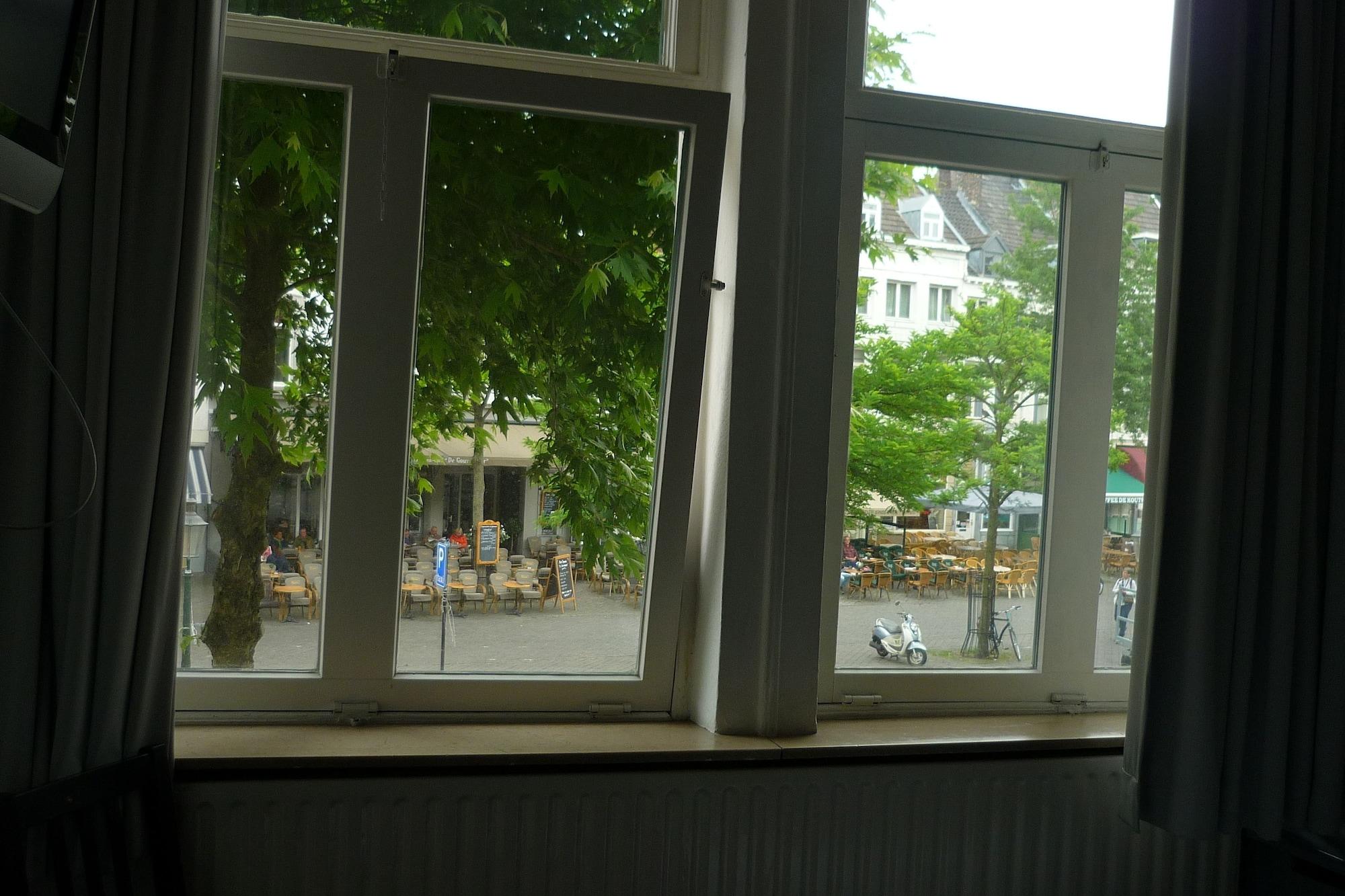 Hotel Beez Maastricht Ngoại thất bức ảnh