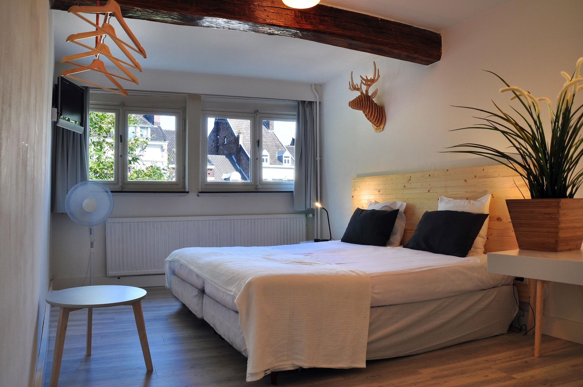 Hotel Beez Maastricht Ngoại thất bức ảnh