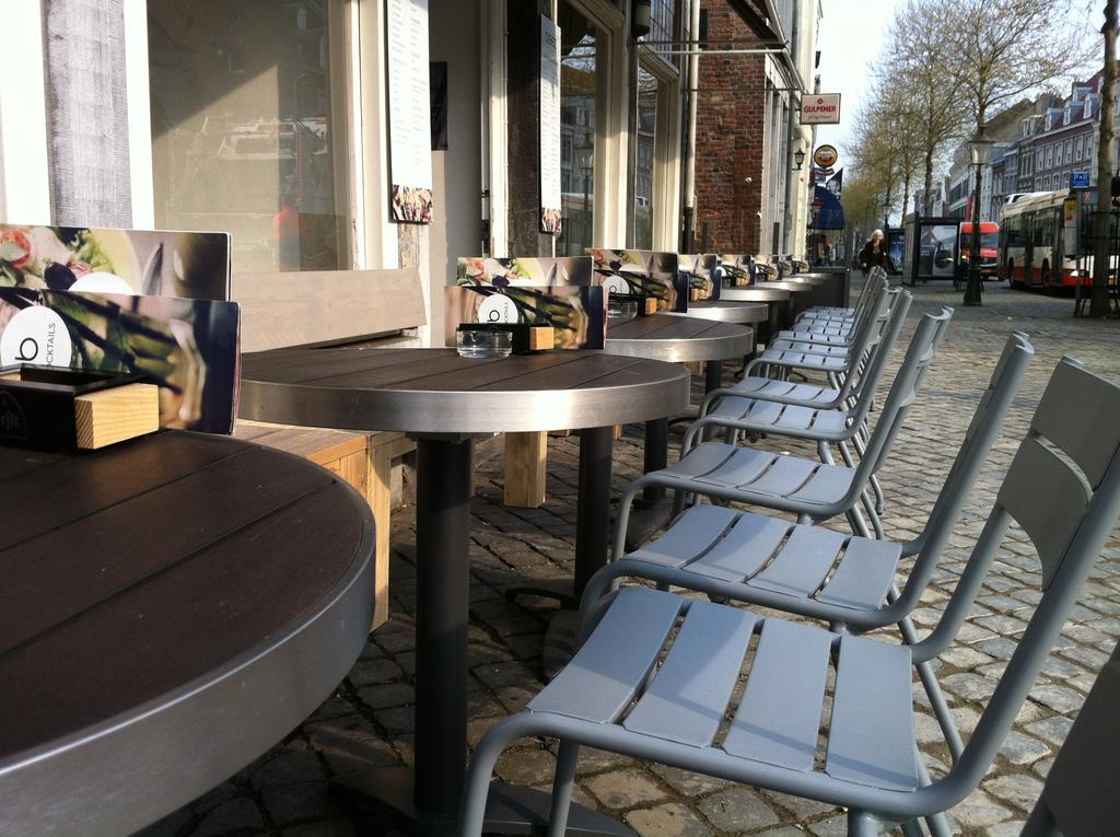 Hotel Beez Maastricht Ngoại thất bức ảnh